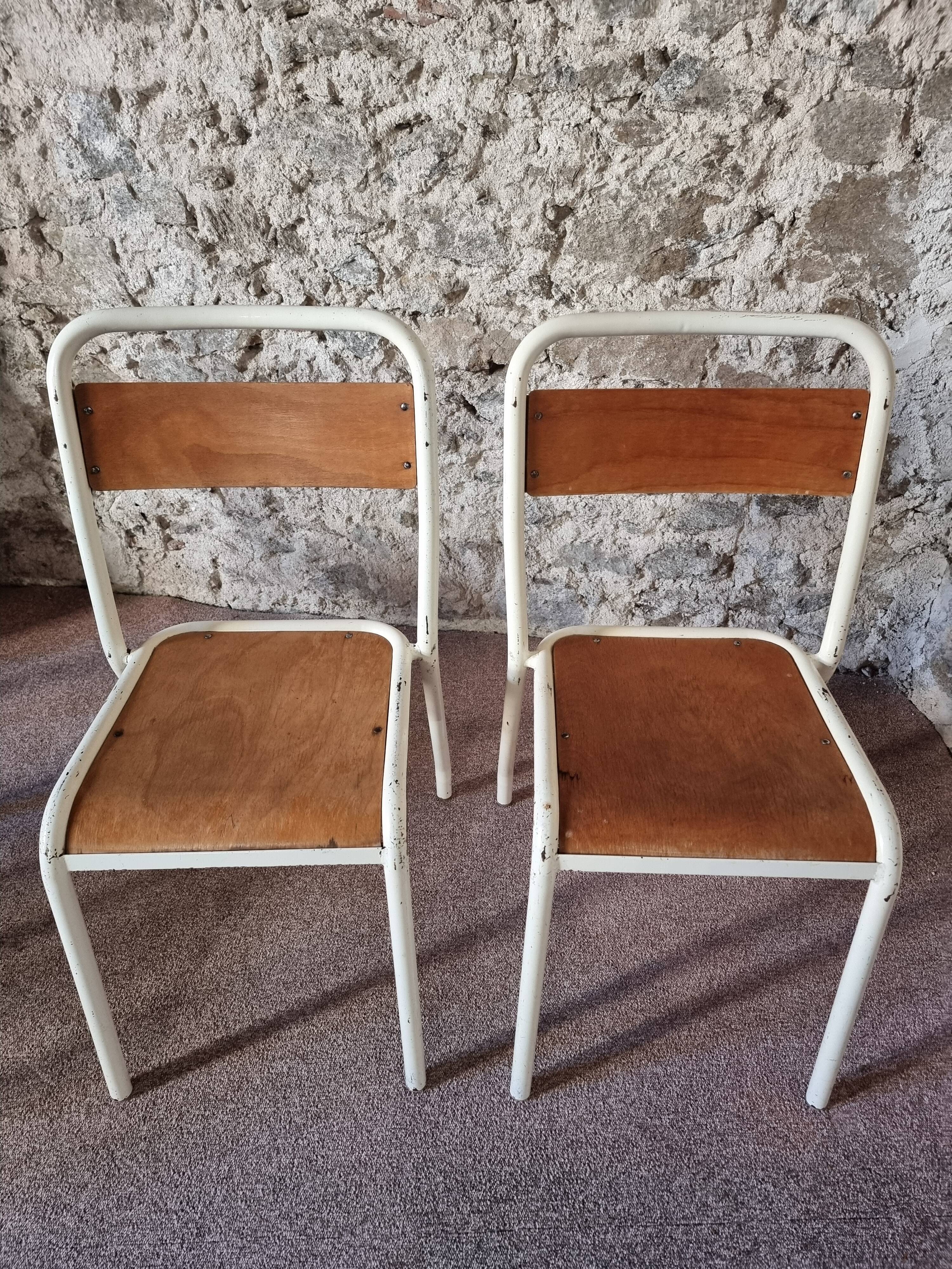 Set of 4 vintage French school chairs – Stackable chairs – 1920s