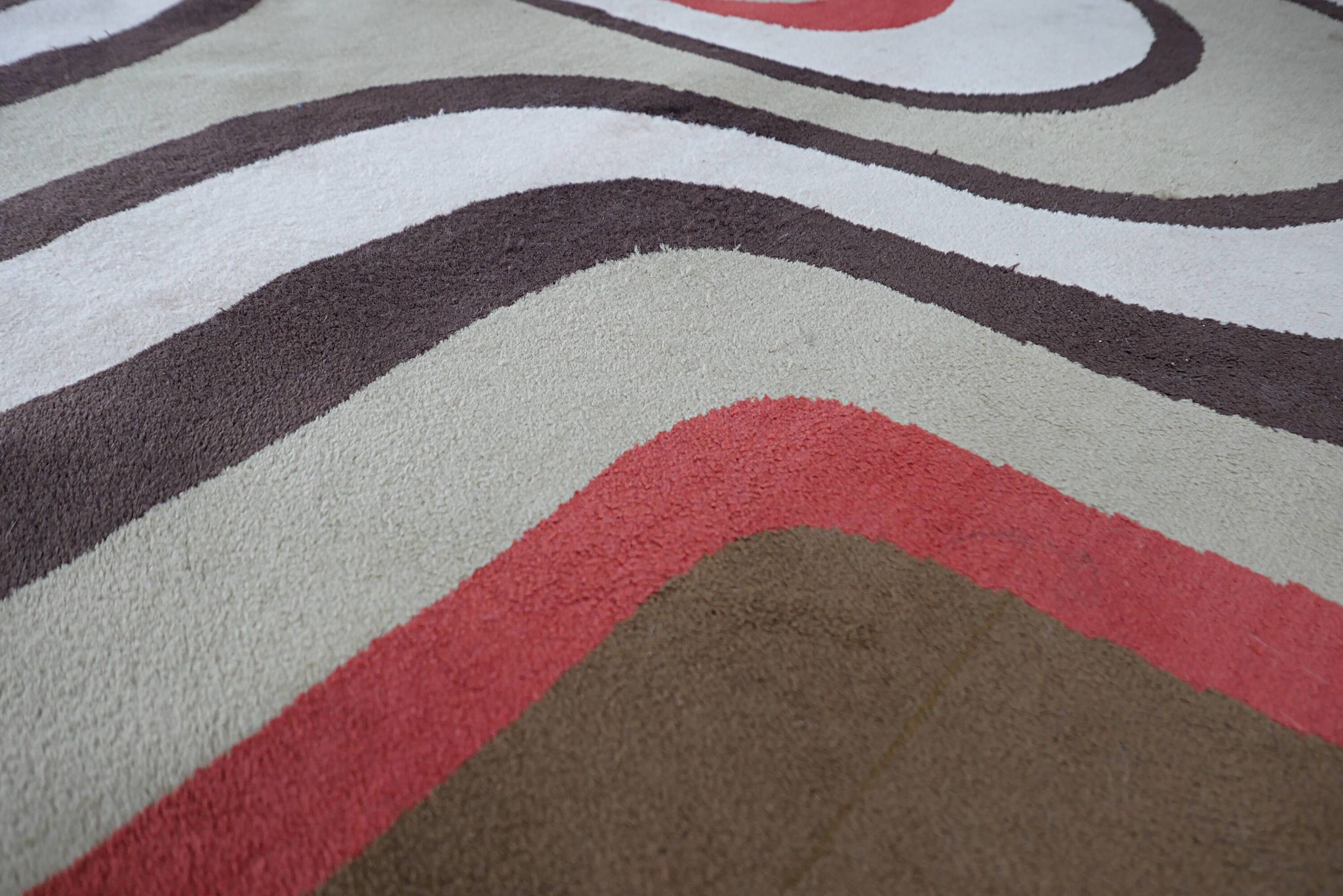 Grand tapis vintage des années 70 1970