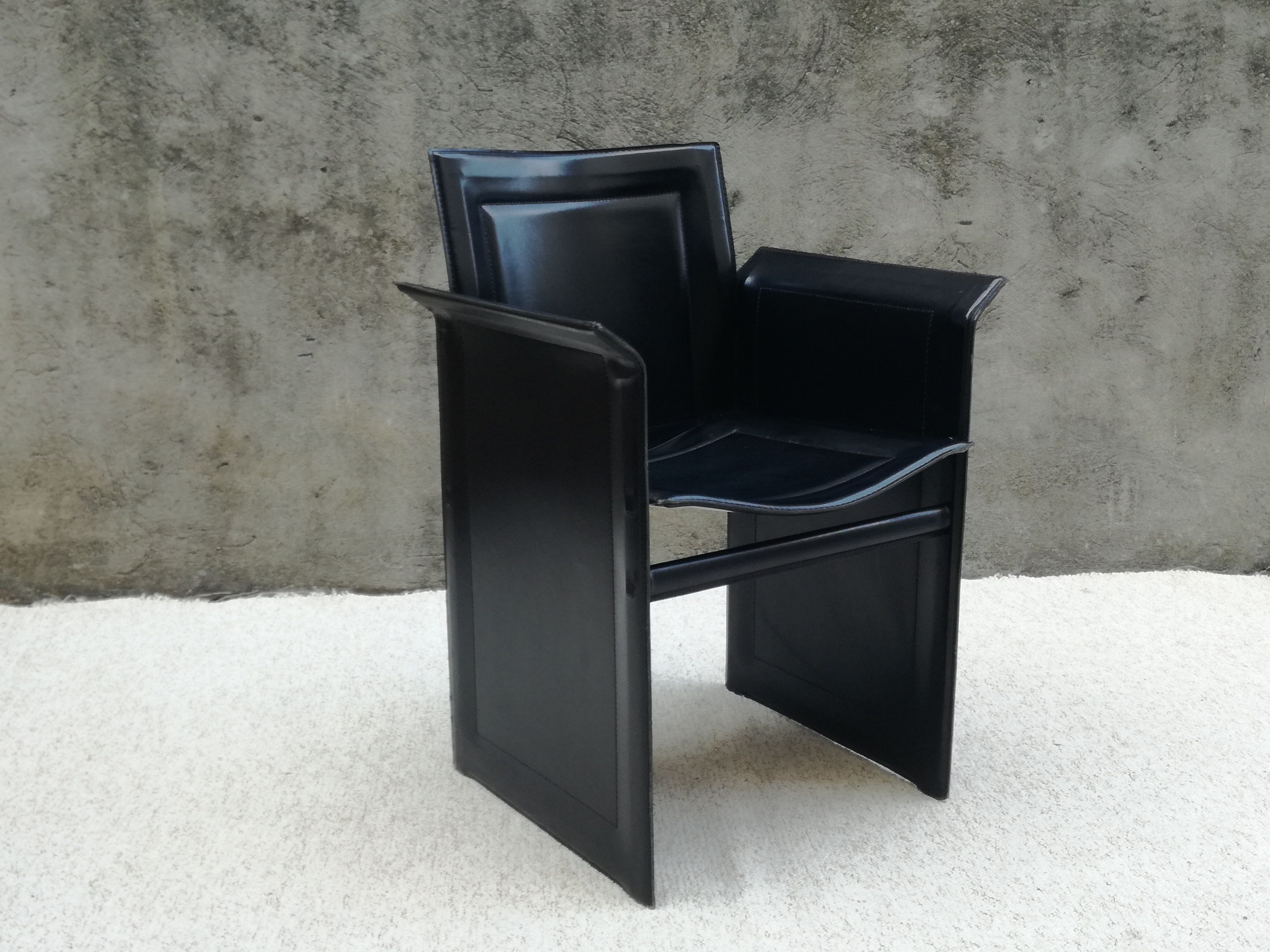 Tito Agnoli Italian black leather design chair