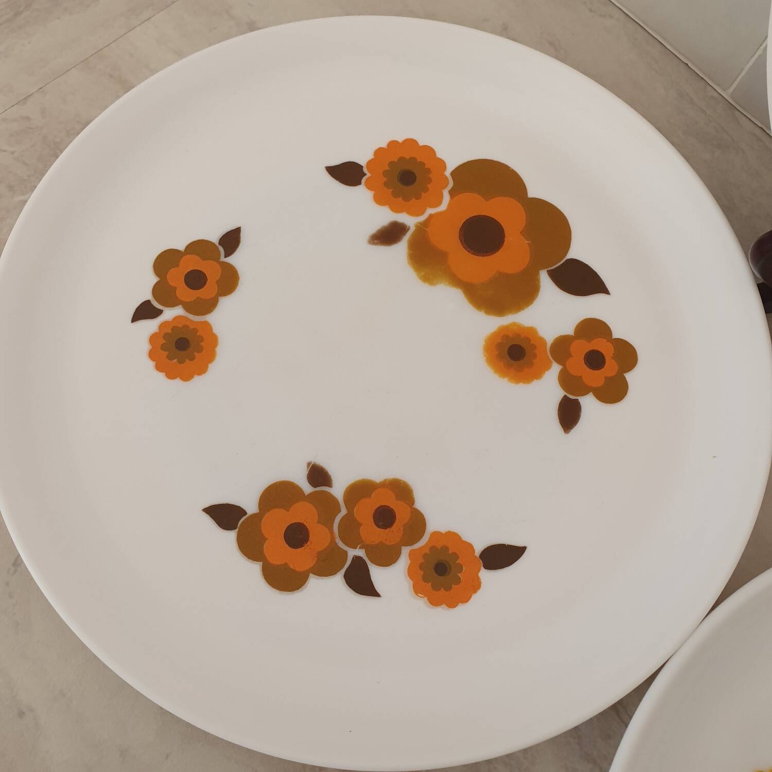 3 flat plates Lotus by Arcopal