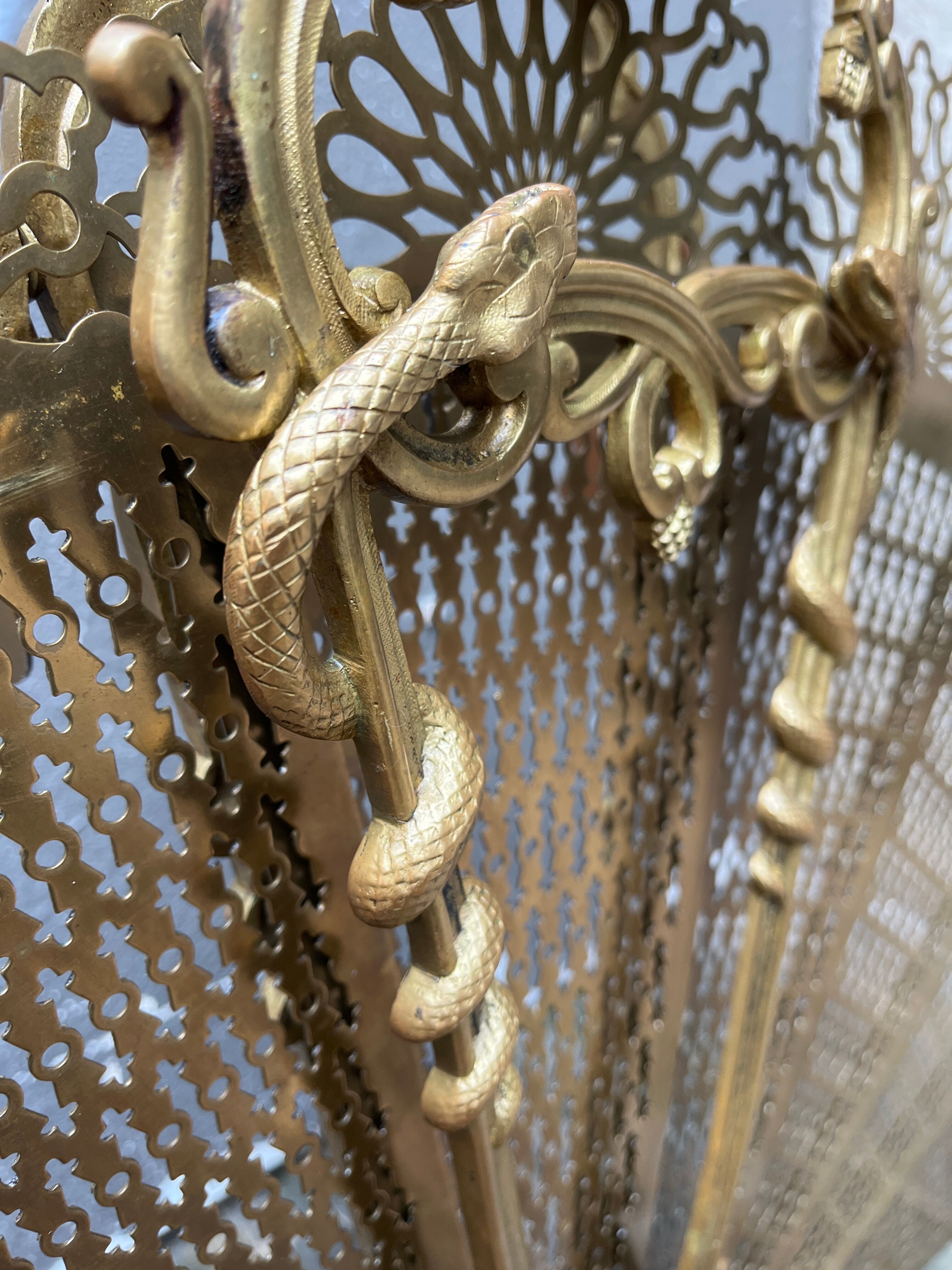 Fire screen fireplace fan bronze snake model