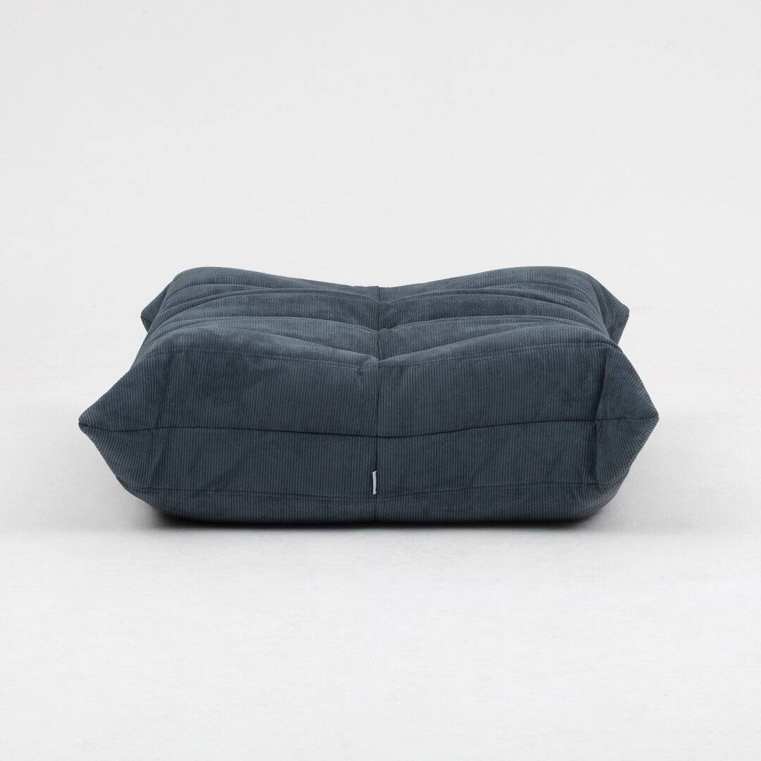 Fauteuil Togo et pouf en velours côtelé gris par Michel Ducaroy pour Ligne Roset, 1973