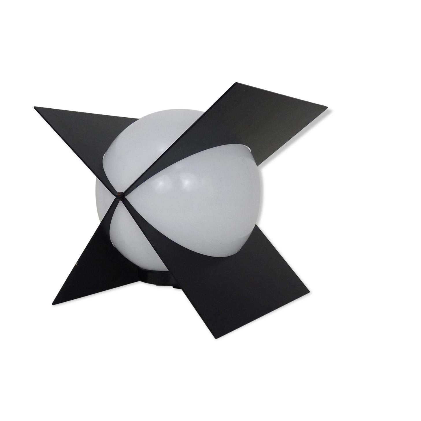 Lamp Luz Eva Maison Gautier structure in black metal and globe in white plastic