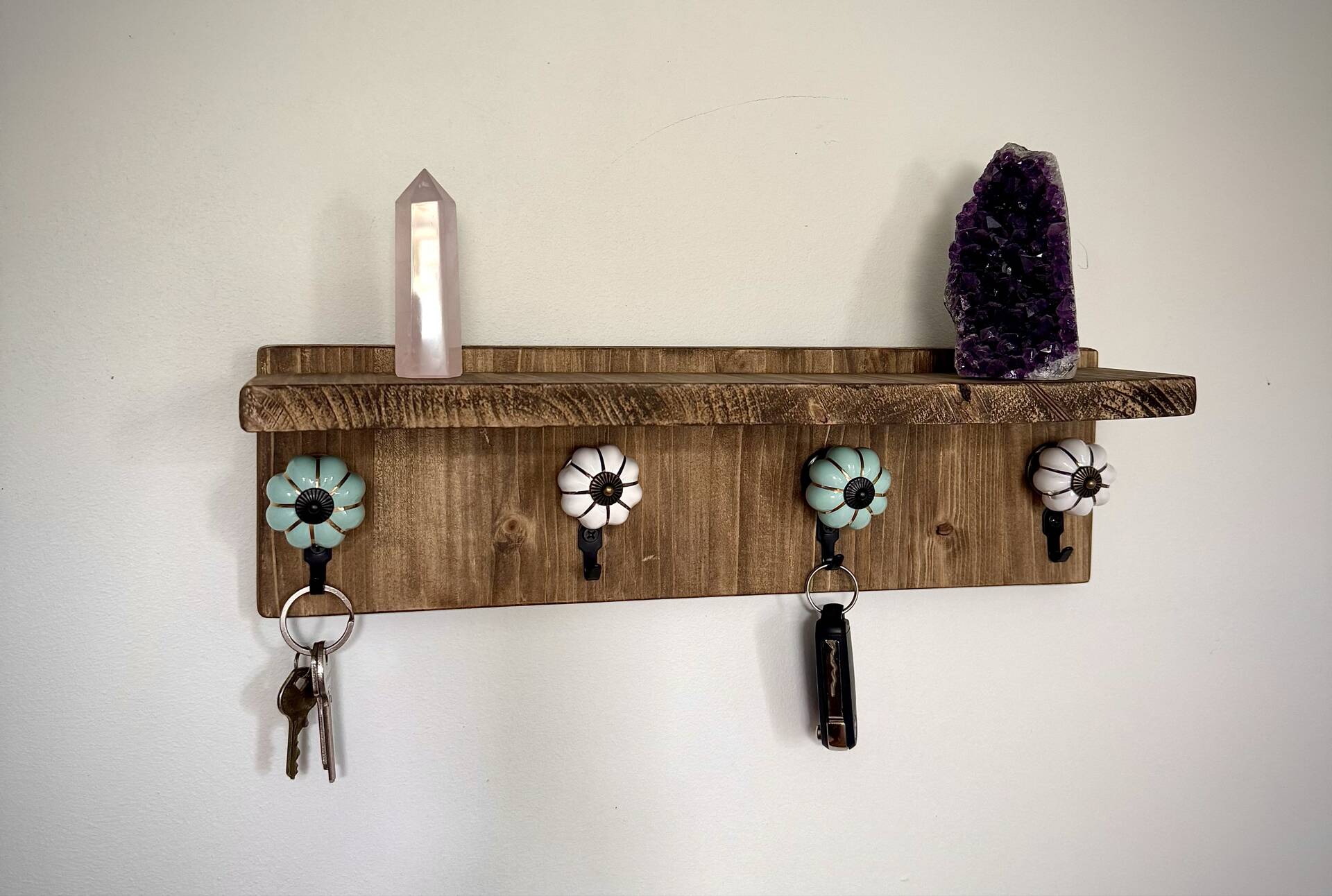 Wooden key holder shelf with hooks and ceramic knobs