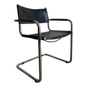 Fauteuil cantilever cuir noir Design Bauhaus