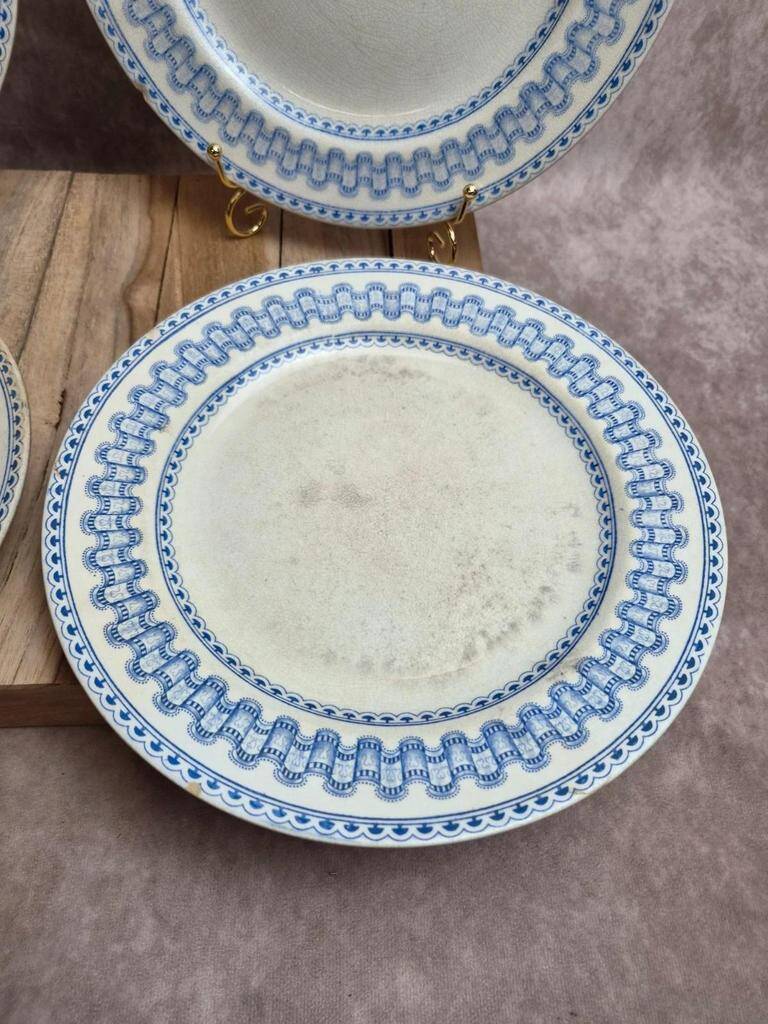 Set of 4 antique English flat plates B.p.w.&m. Milan – Ironstone