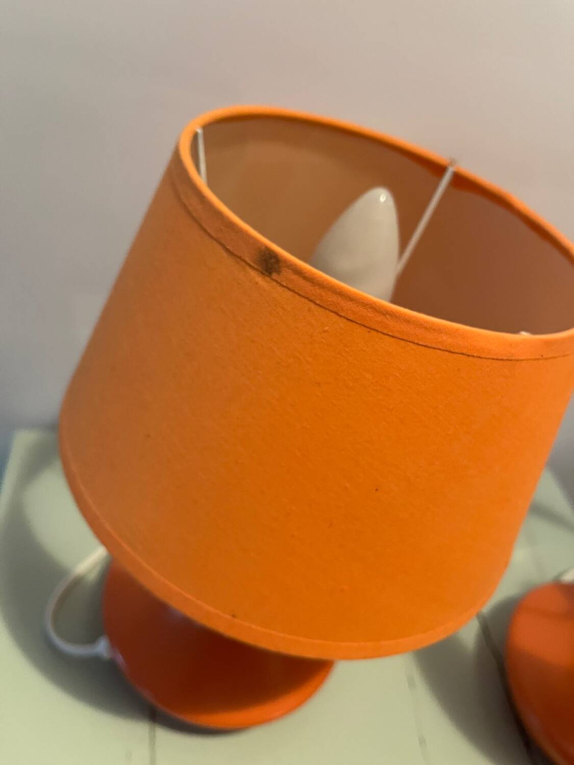 2 lampes de chevet orange, années 70