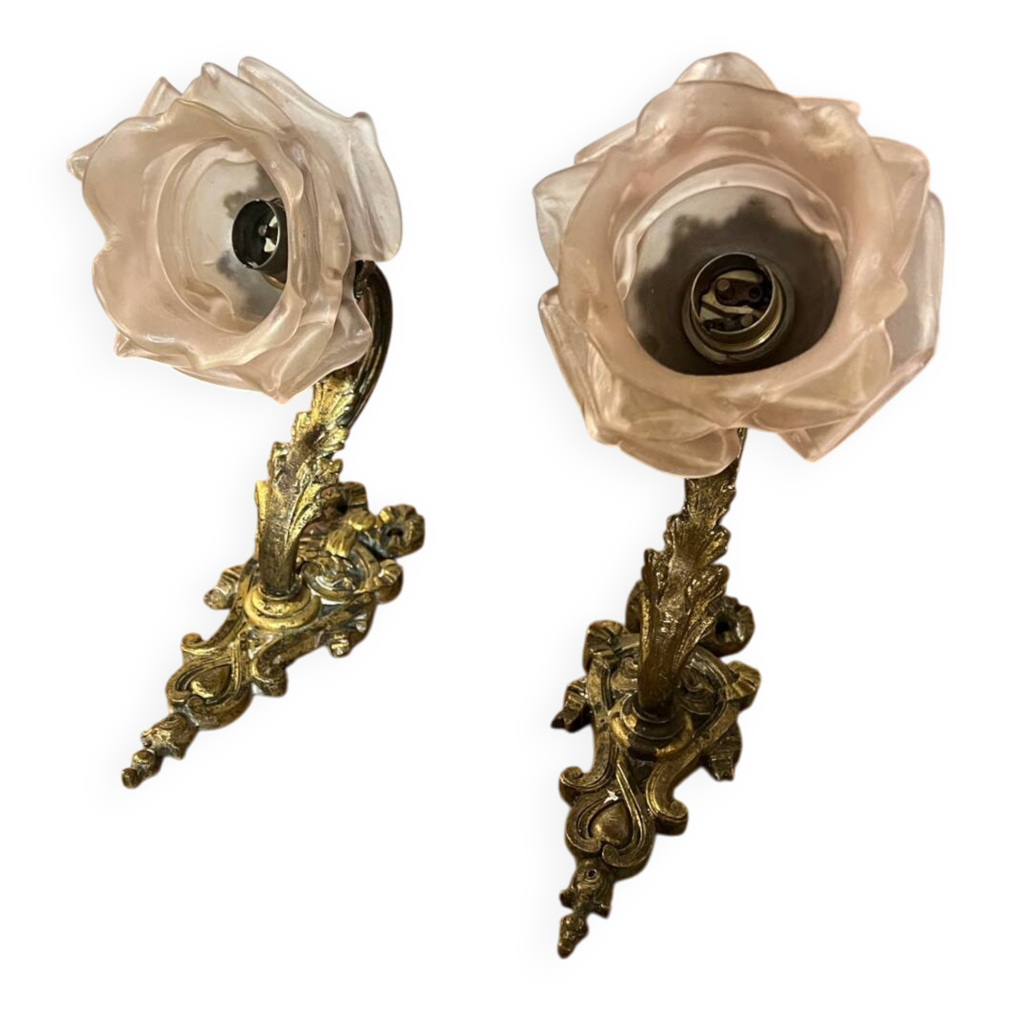 Pair of Art Nouveau wall sconces in bronze