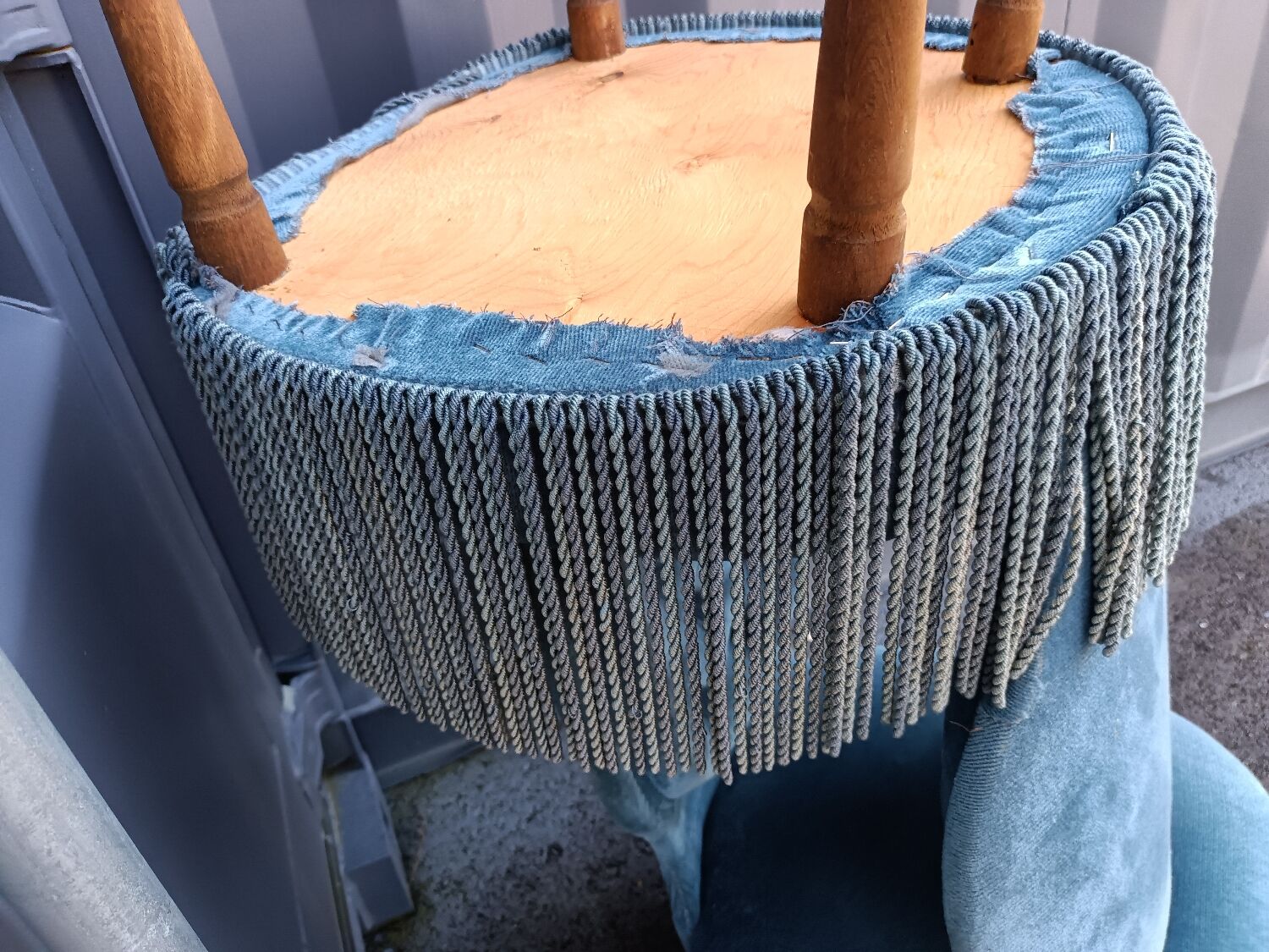 Paire de chauffeuses fauteuils anciens