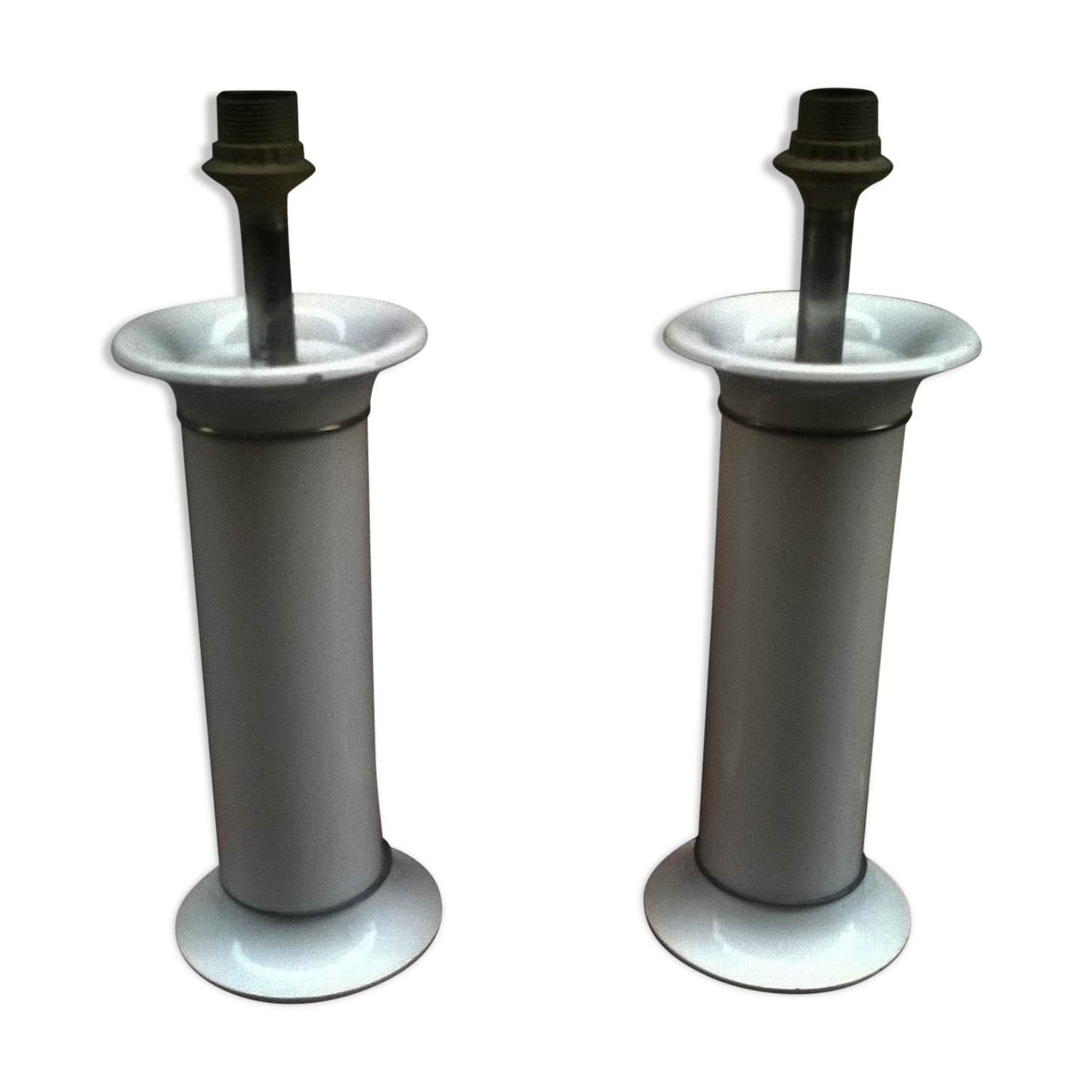 Two feet of living room lamp