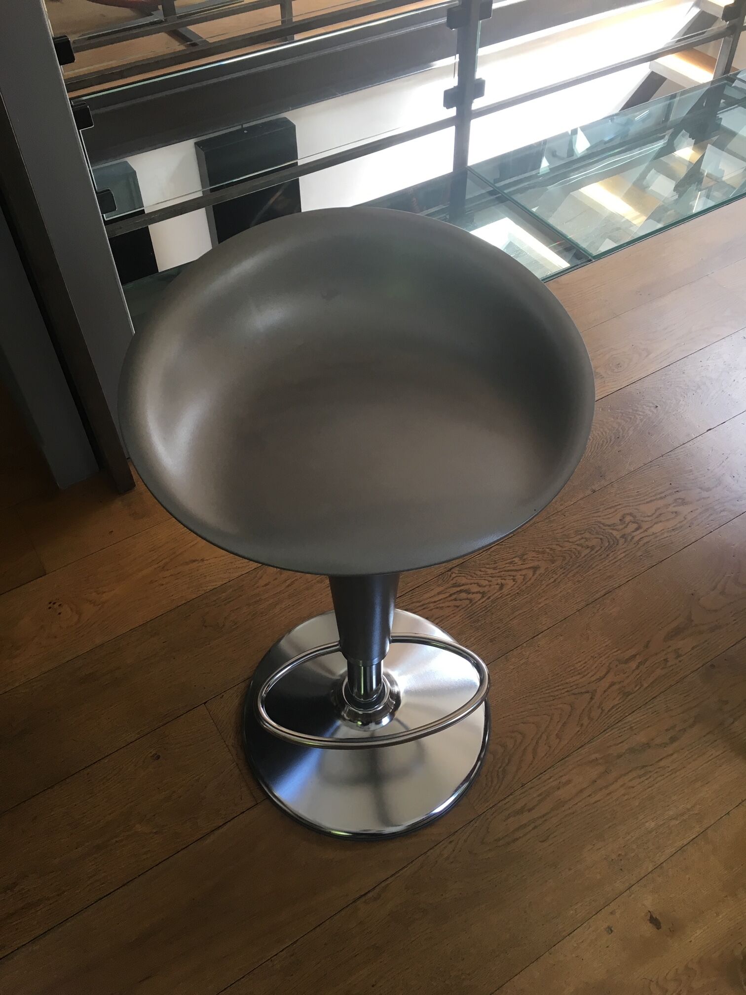 5 Bombo bar stools designed by Stefano Giovannoni for Magis