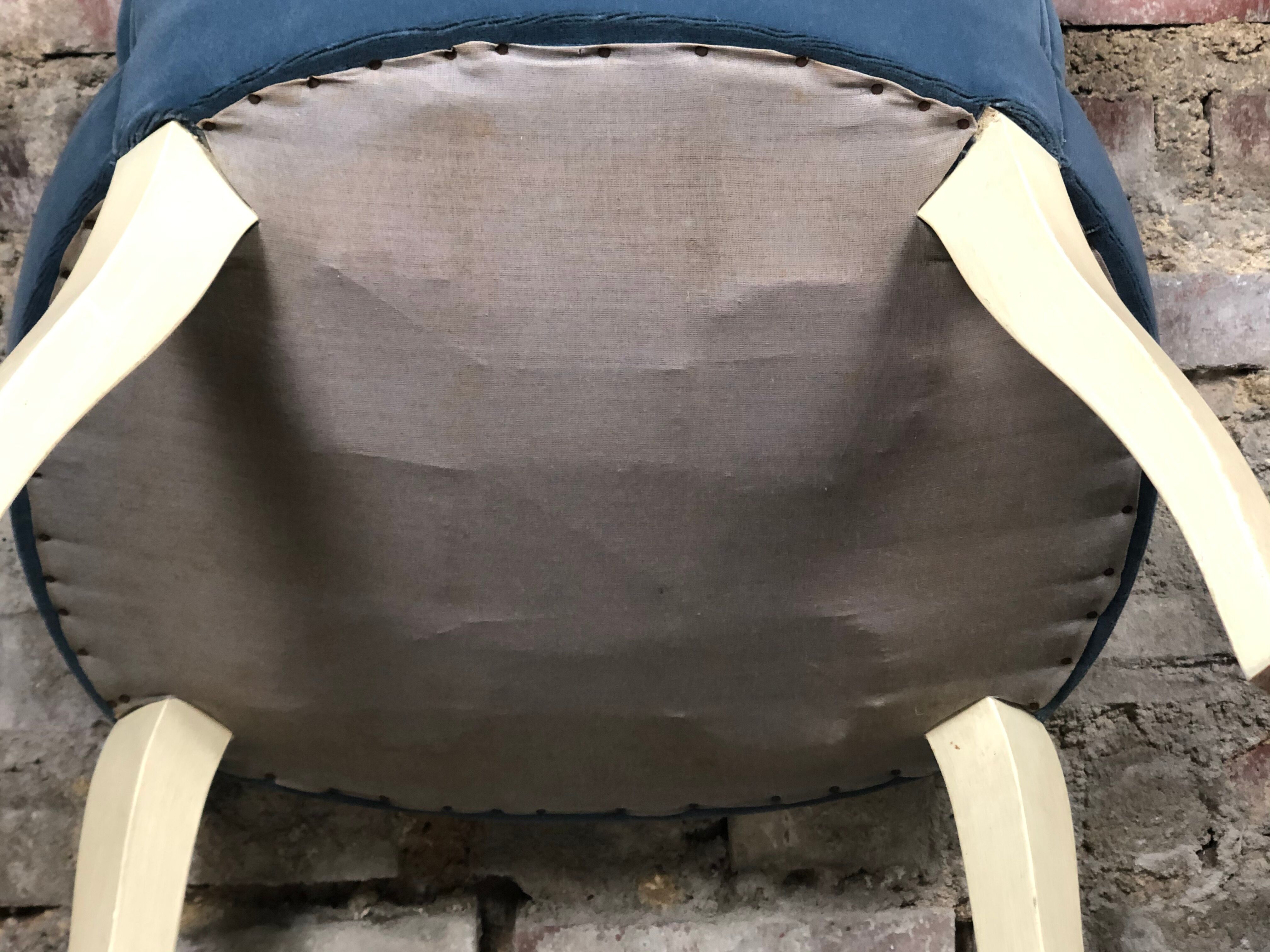 1930 blue velvet hairdresser chair and curved wooden feet