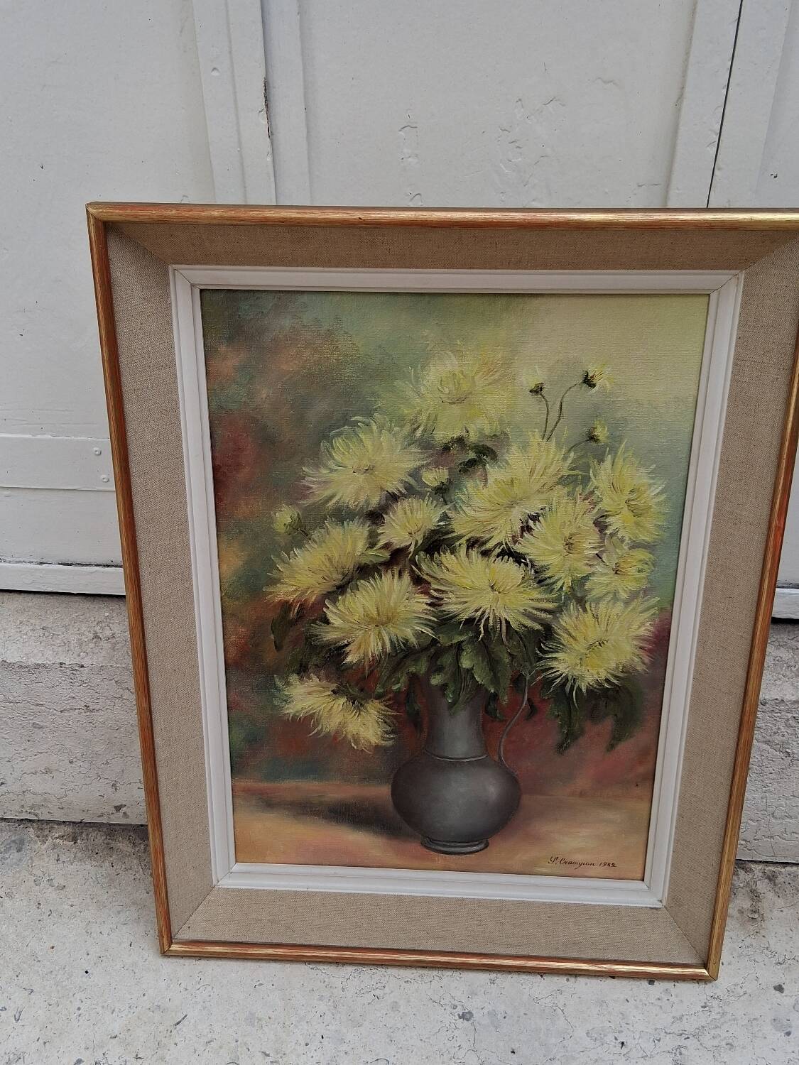 Table of yellow chrysanthemums