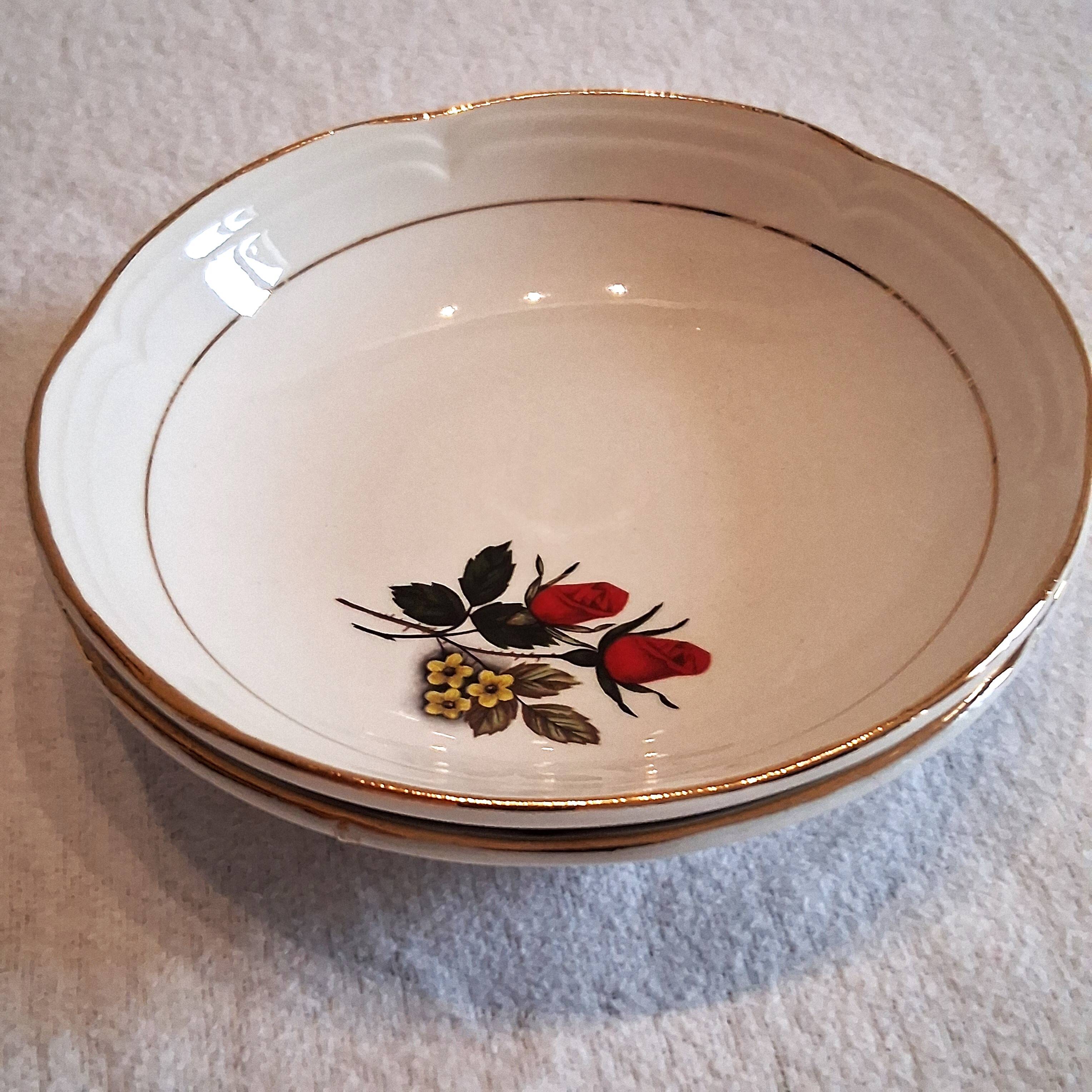 2 bowls/bread plates from Moulin des Loups model "Carmen" in