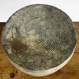 Grey-beige glazed stoneware pot, early 19th century.