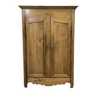 19th-century country wardrobe in blonde chestnut.