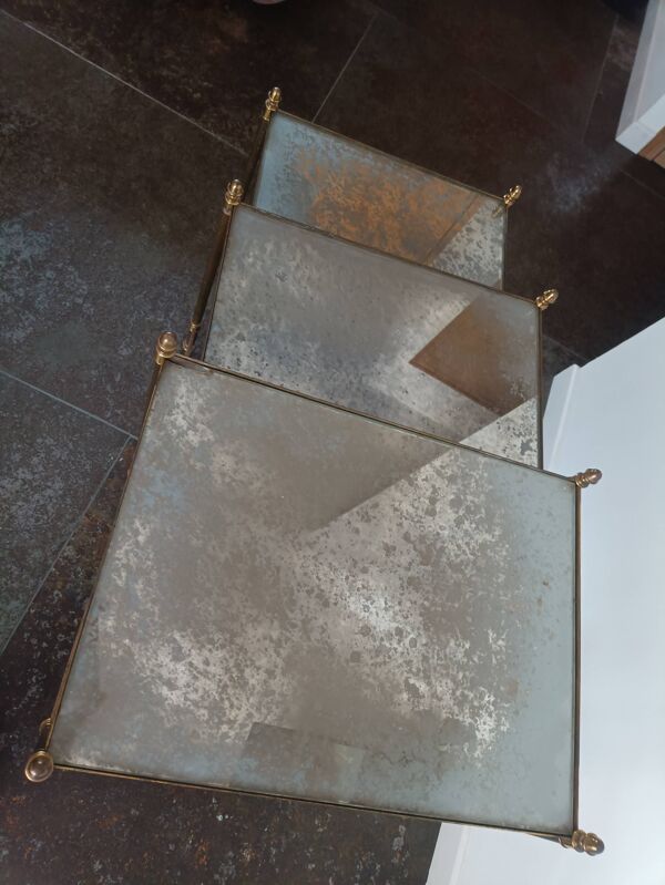 Table gigogne