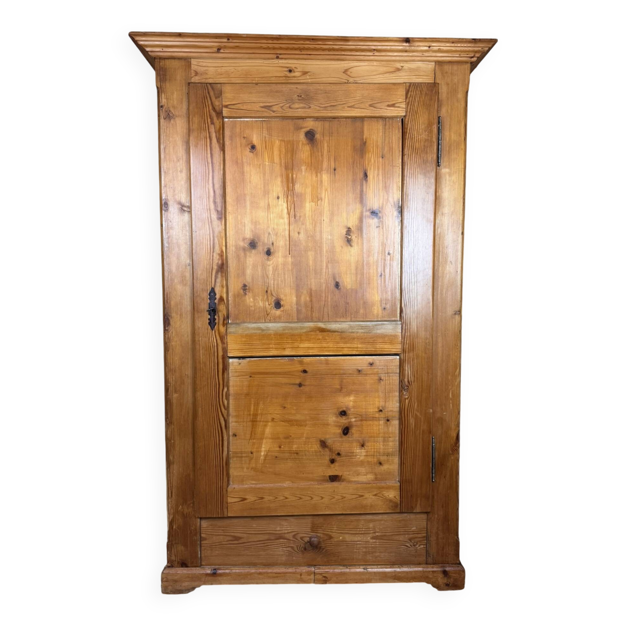 Very pretty Savoyard fir bonnet maker
