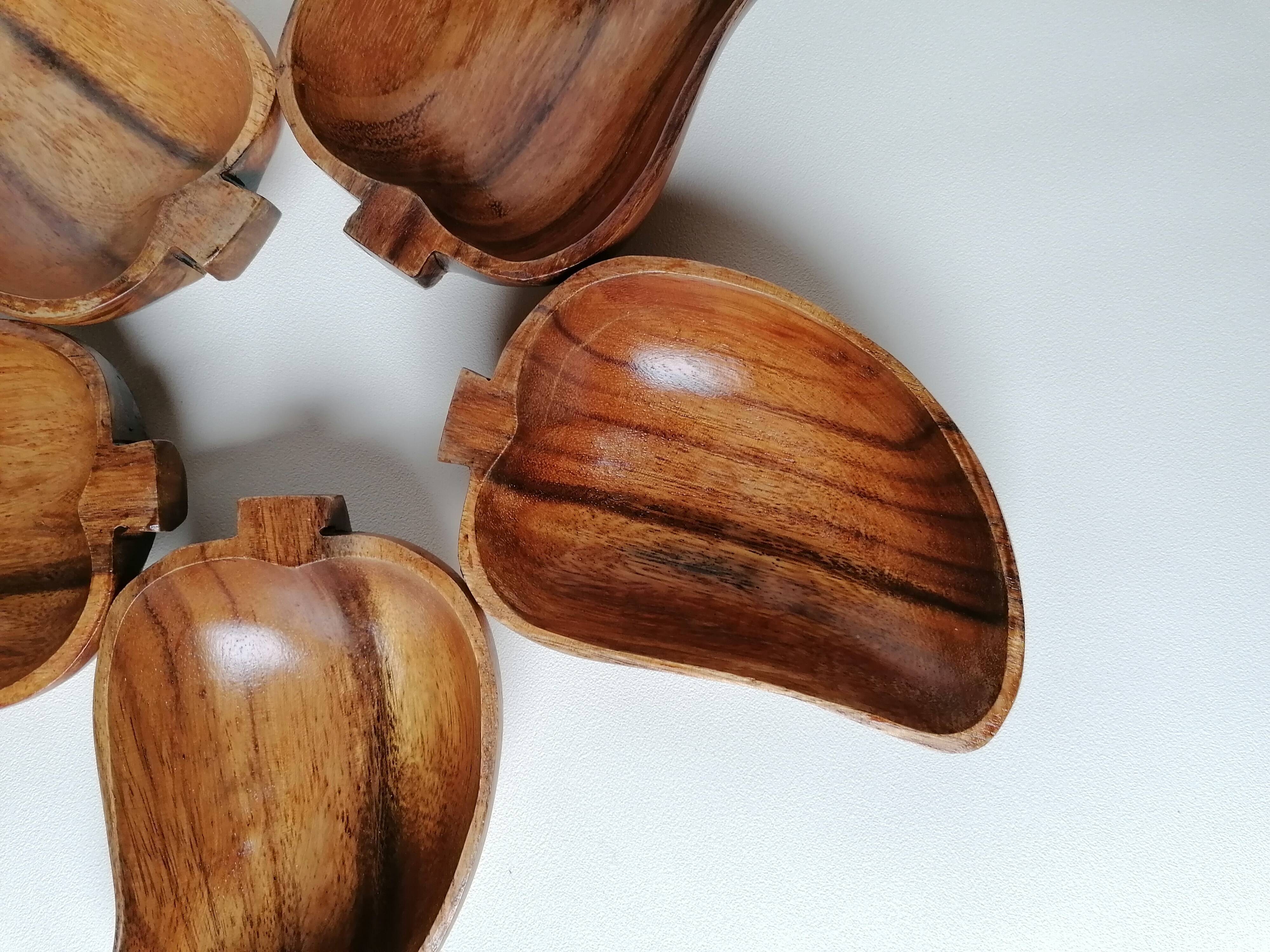 5 pear-shaped teak wood cups