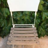 Lot of 2 old garden chairs
