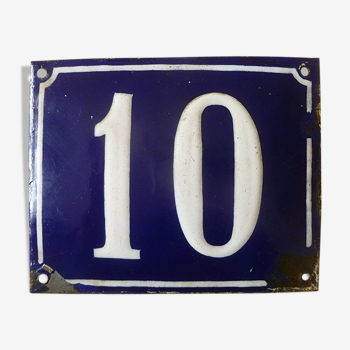 Enamelled plate numbered 10