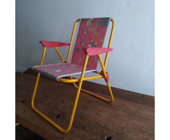 Foldable camping chair for vintage children
