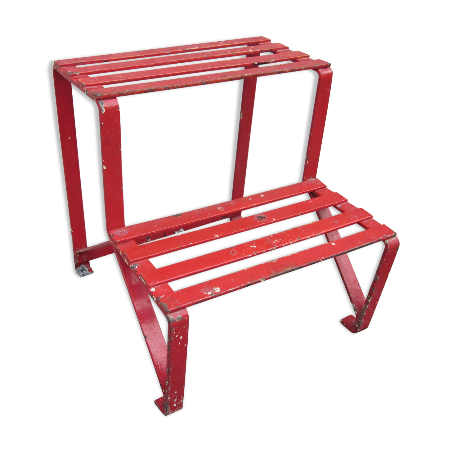 Rivetè metal plant door