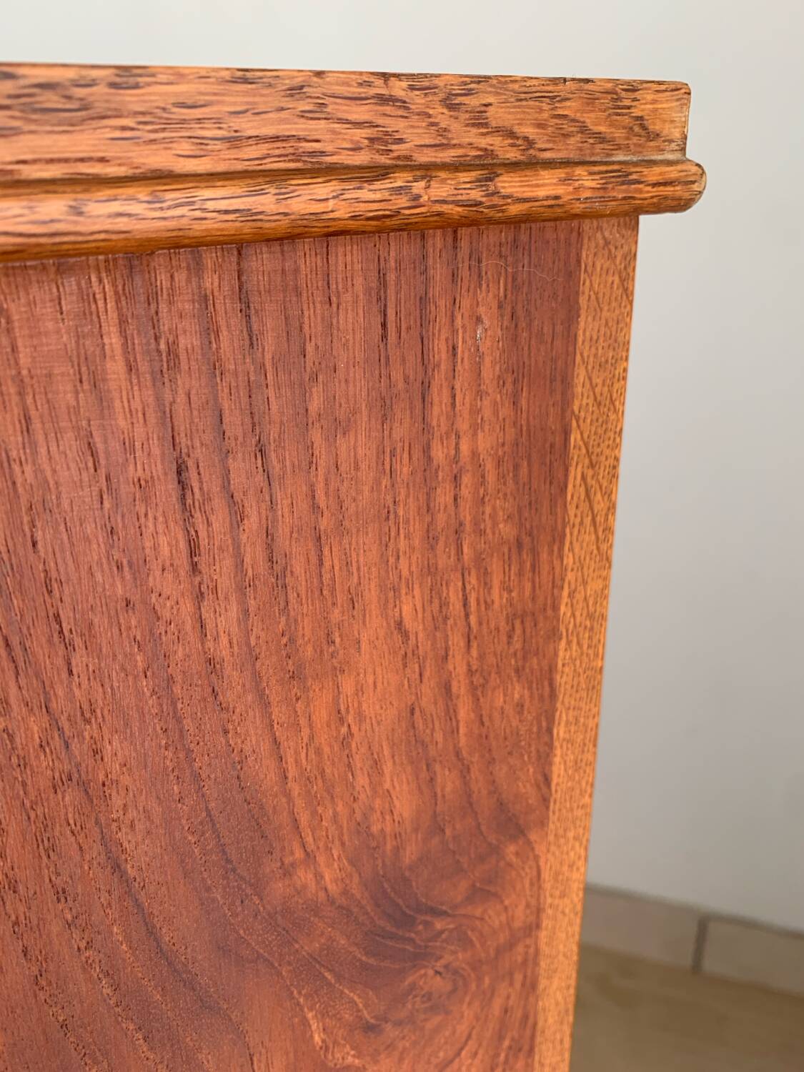 Danish 8-drawer chest of drawers in teak