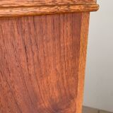 Danish 8-drawer chest of drawers in teak