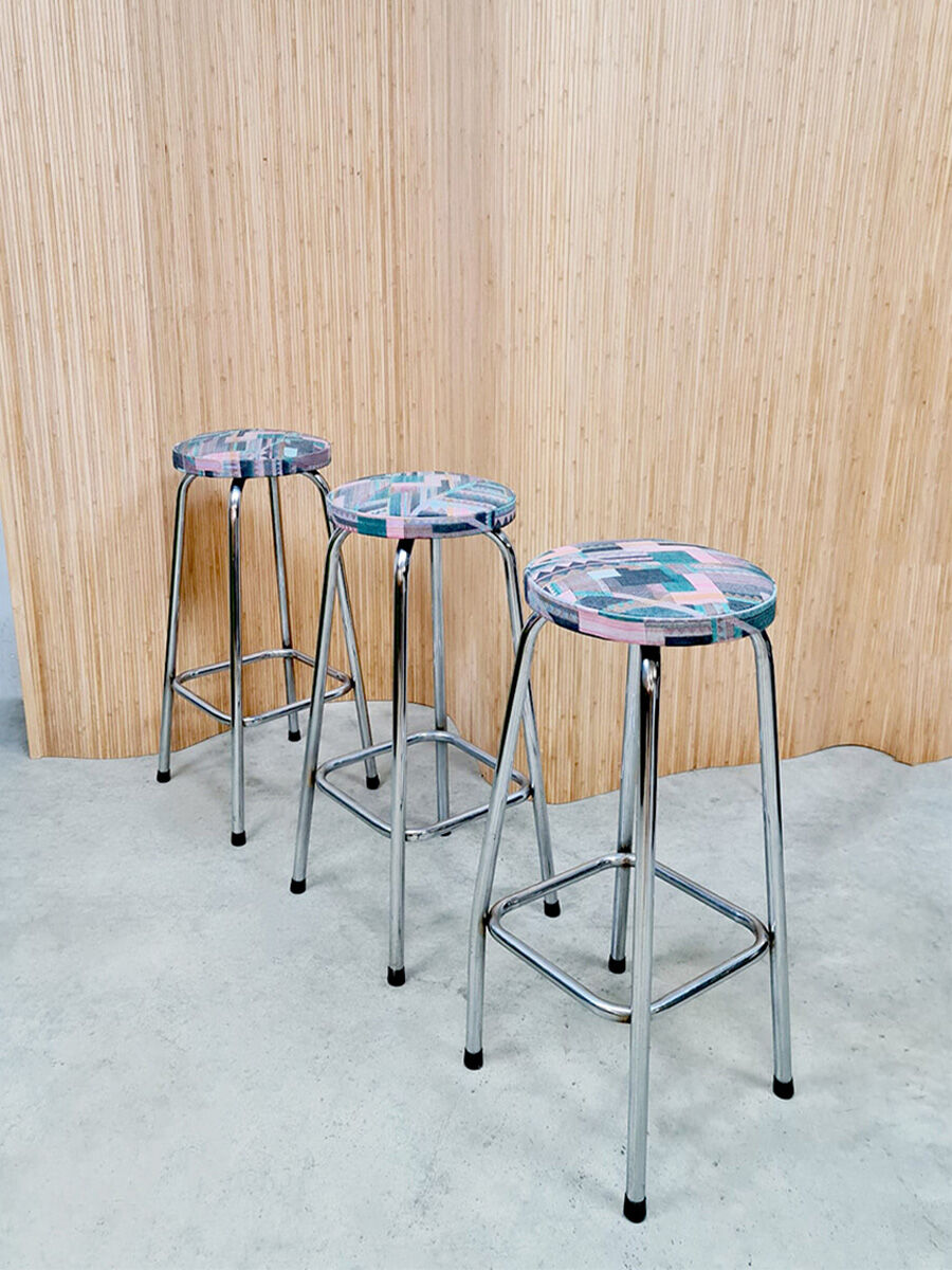 Set of 3 chrome tubular steel bar stools