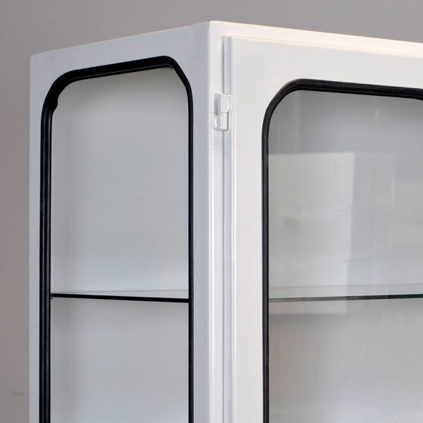 Cabinet médical restauré, années 1970