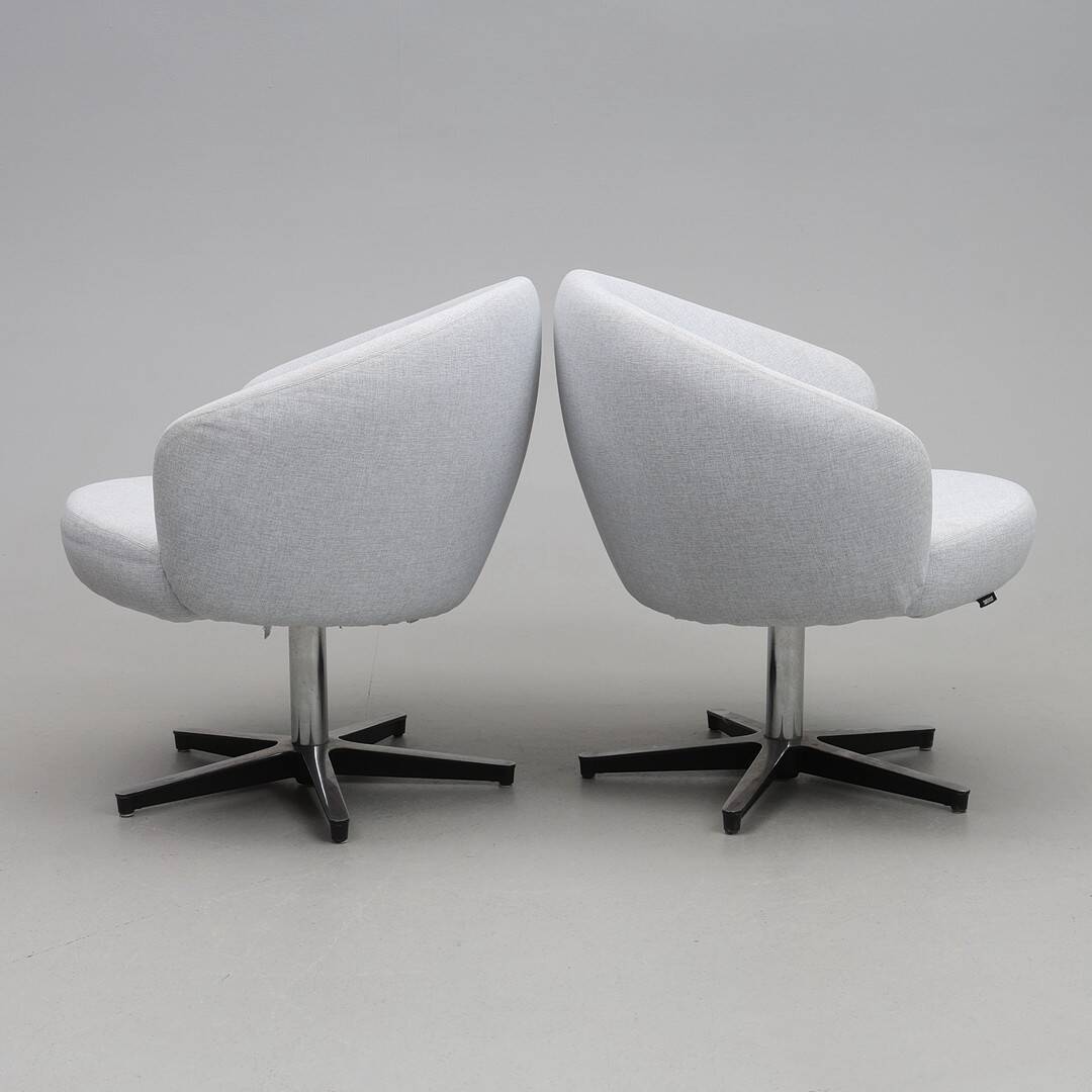 Yngve ekström. pair of swivel armchairs "rondino", for swedese.