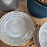 Set of 2 porcelain cups with saucers