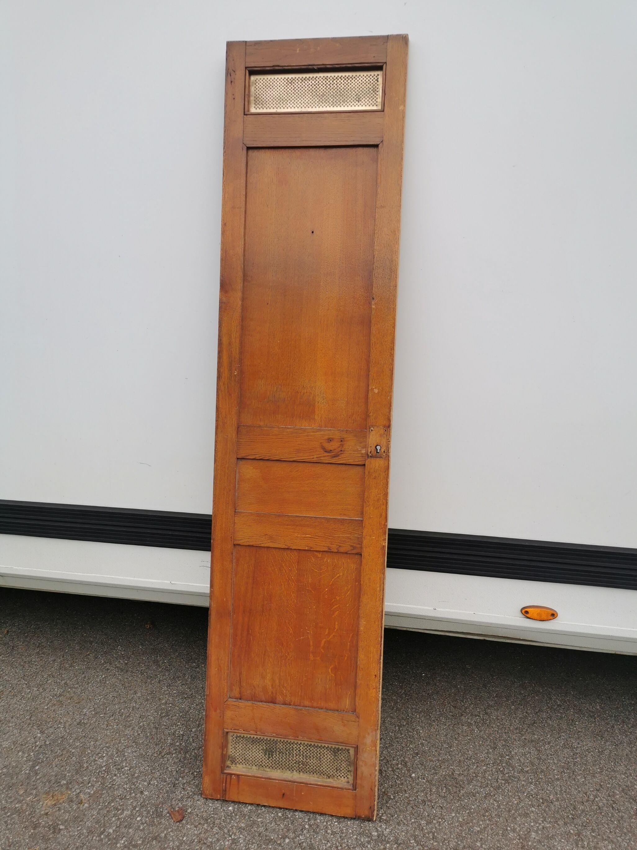 locker room door of the Bank of France year 40