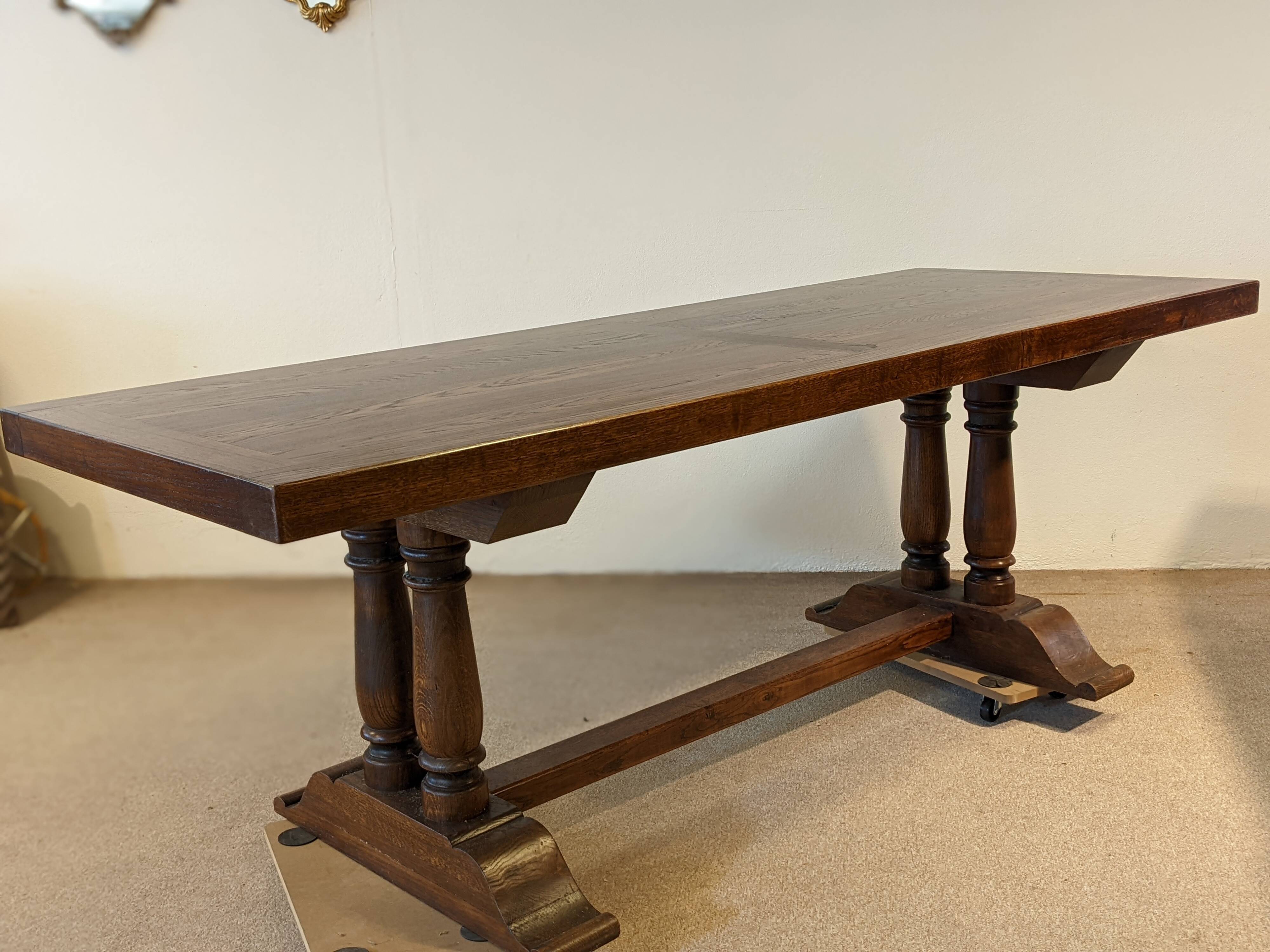 Table monastère en chêne