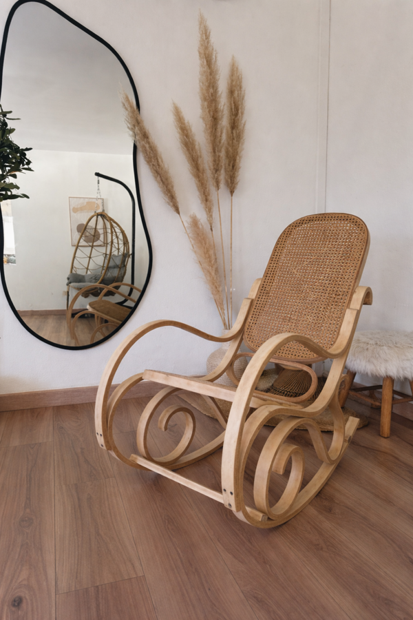 Rocking-chair ancien restauré – esprit bohème naturel