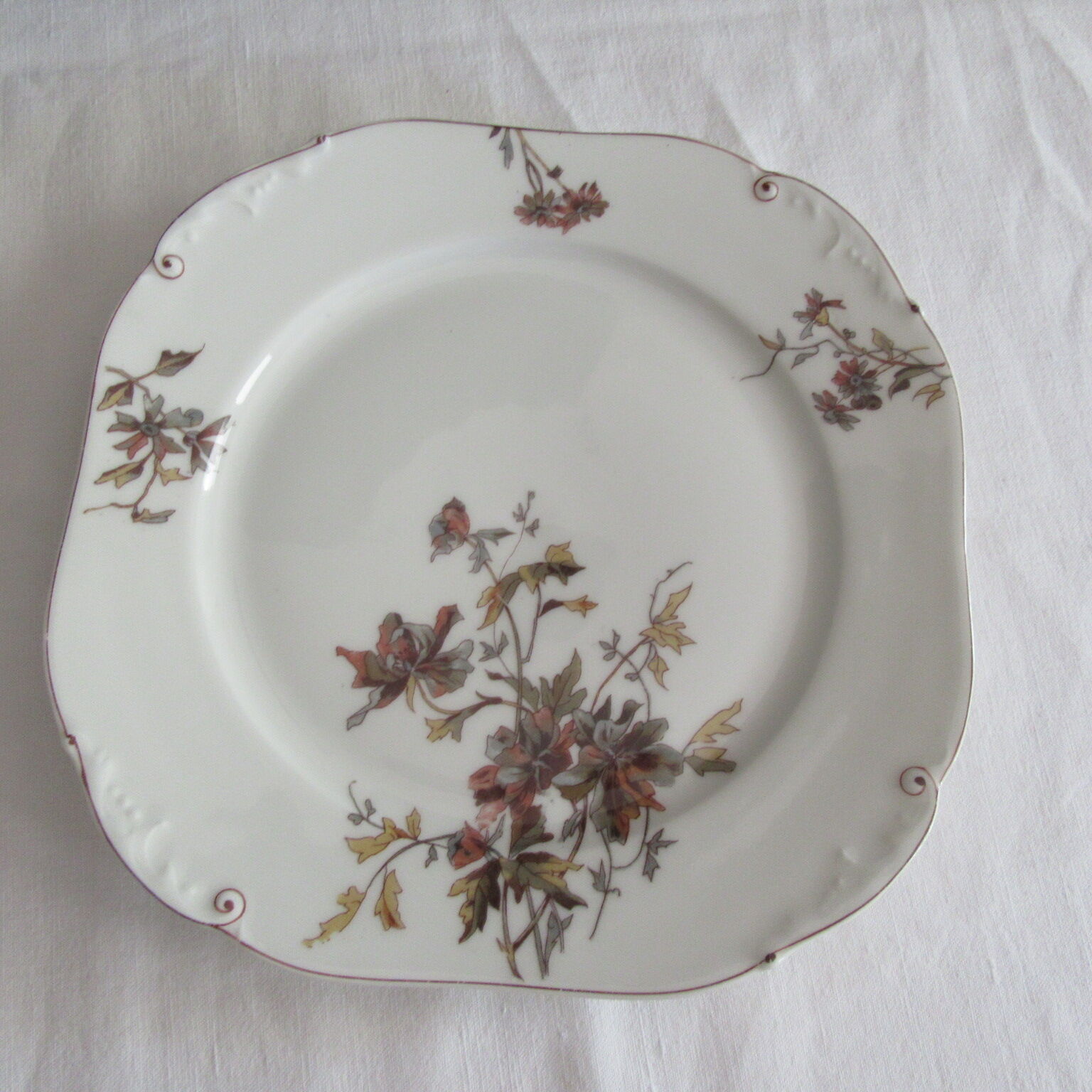 Limoges antique porcelain table service 45 pieces