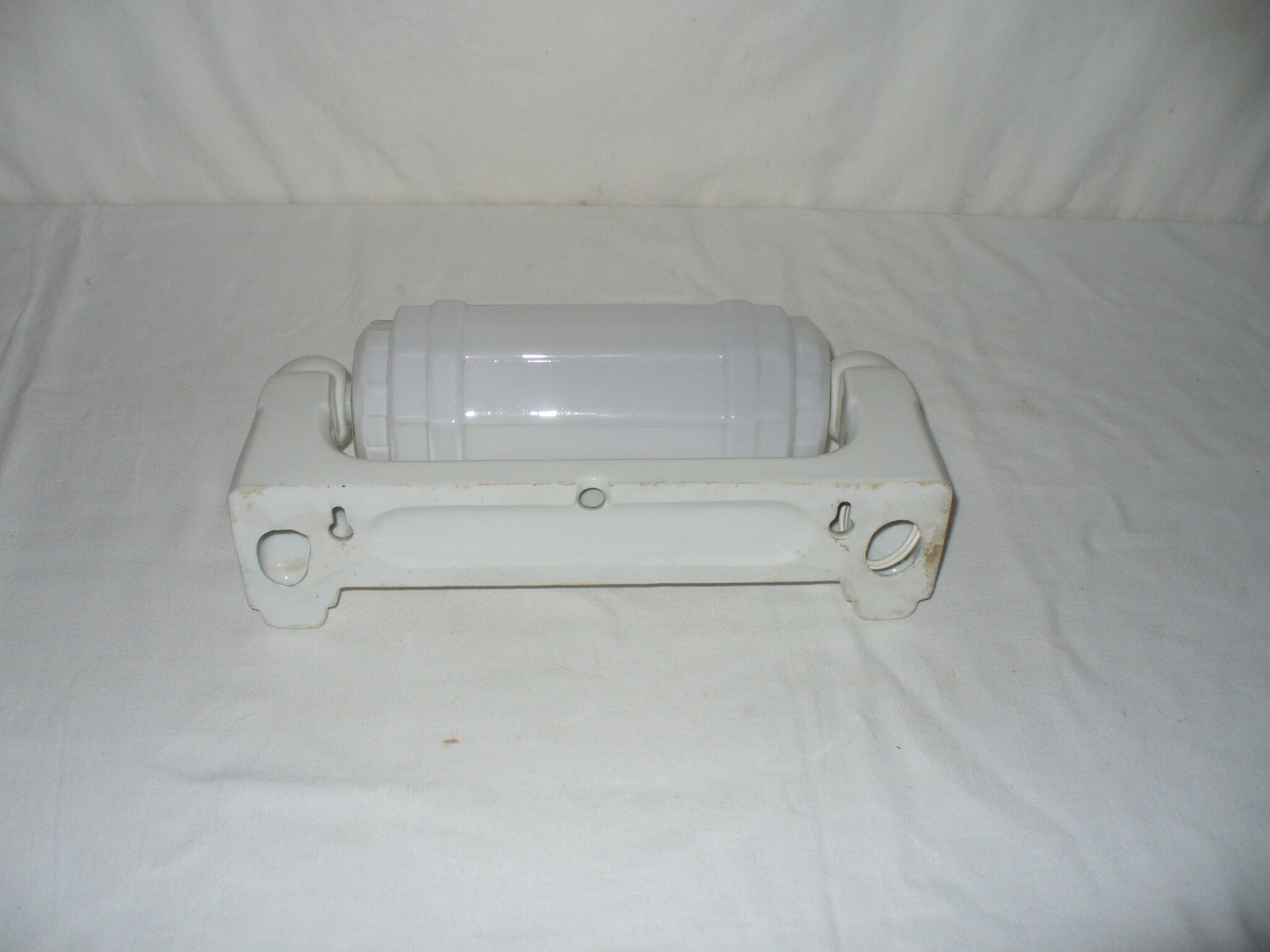 Applies art deco of the 30s