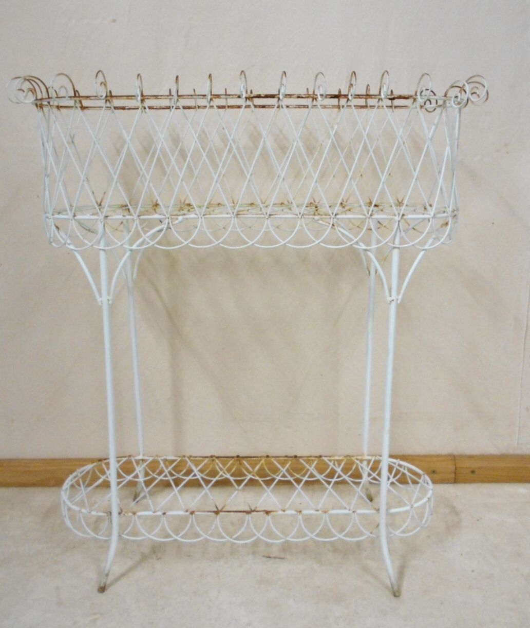 planter on iron stand