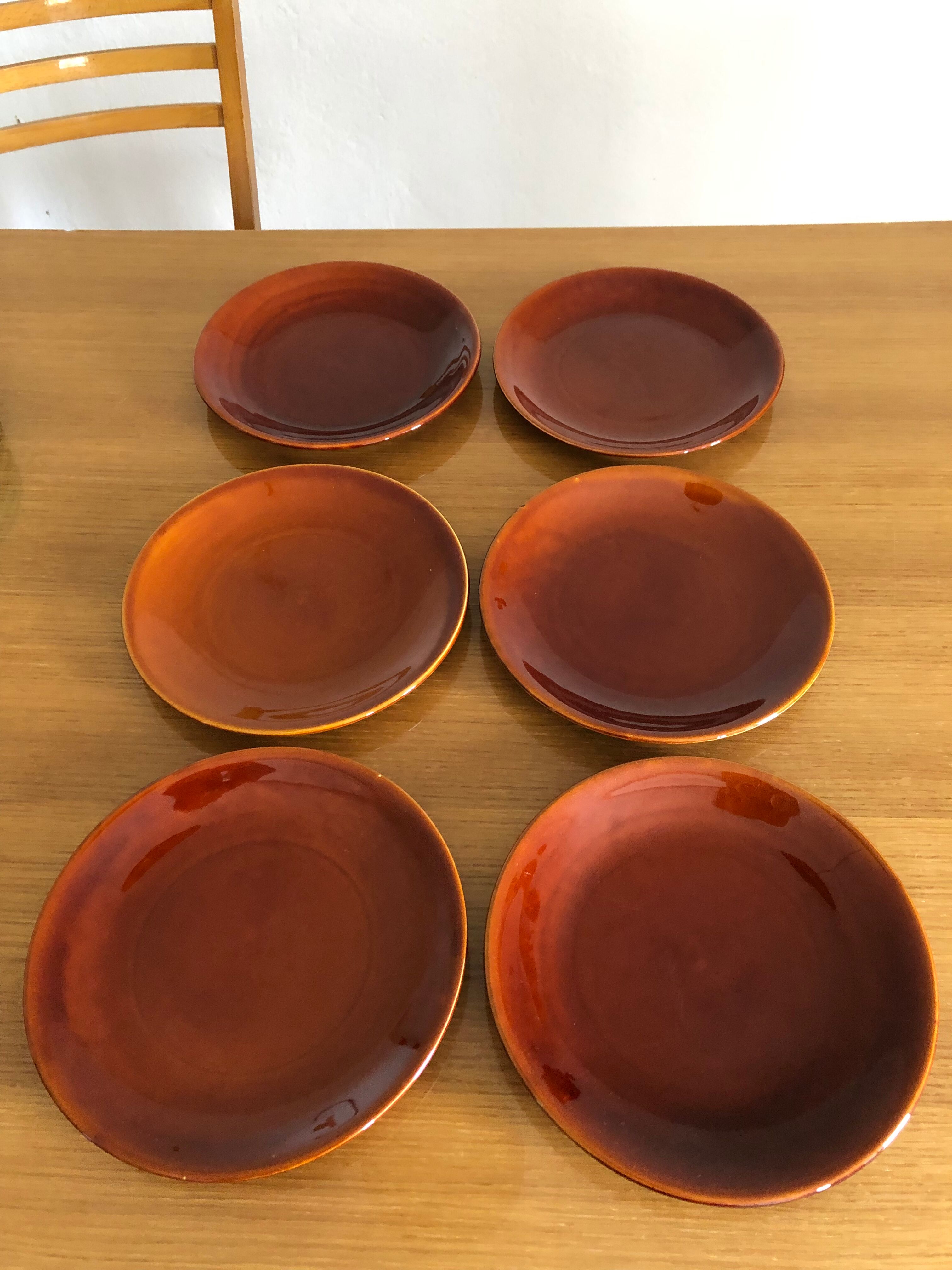 6 assiettes plates faïence