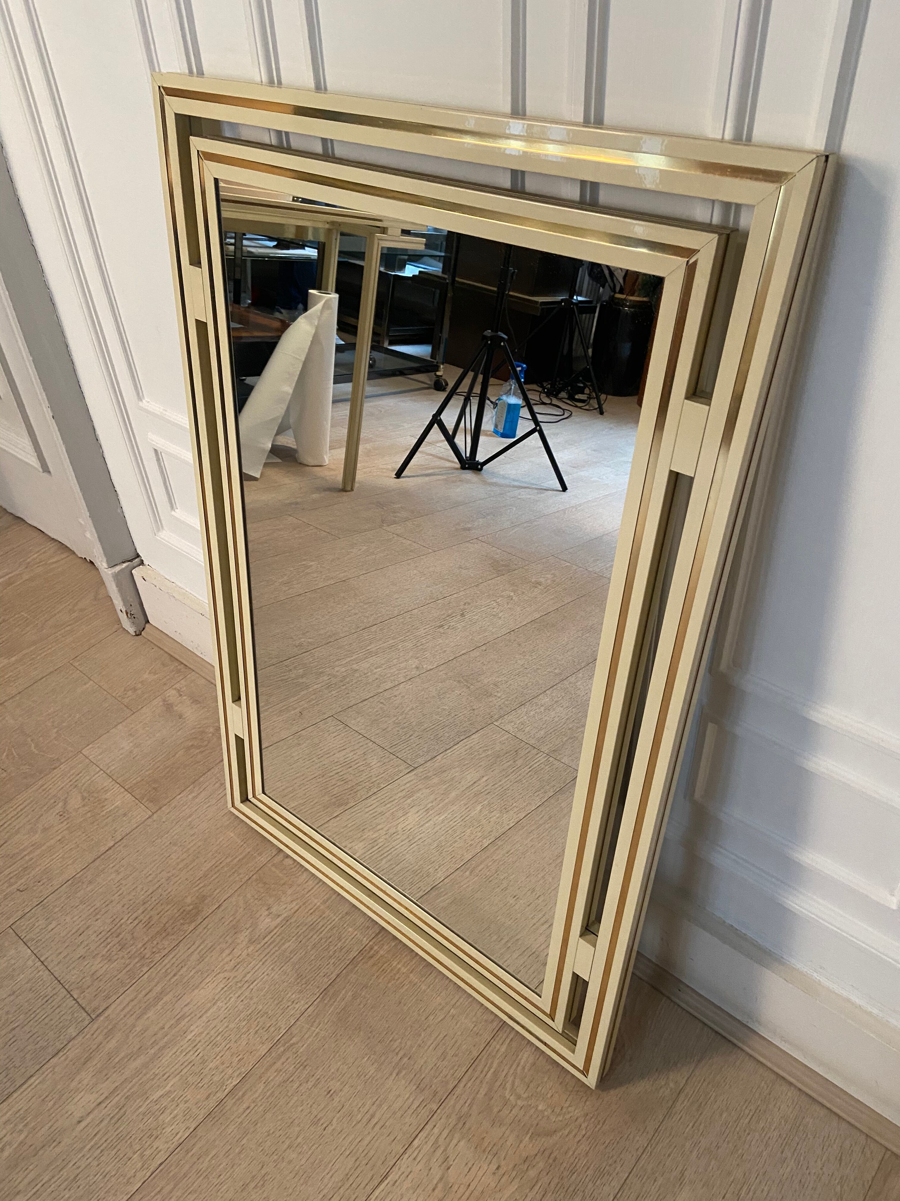 Miroir Pierre Vandel en alu blanc, Paris, 1970 - 90x60cm
