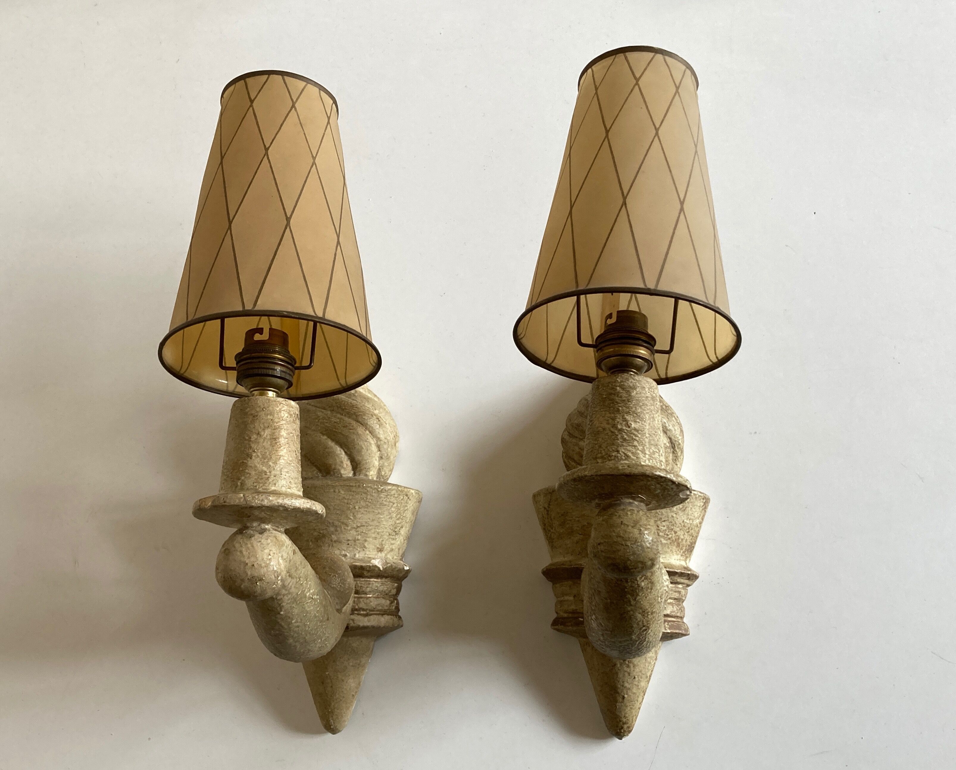 Pair of Arlus torchlight wall light in art deco plaster 1950