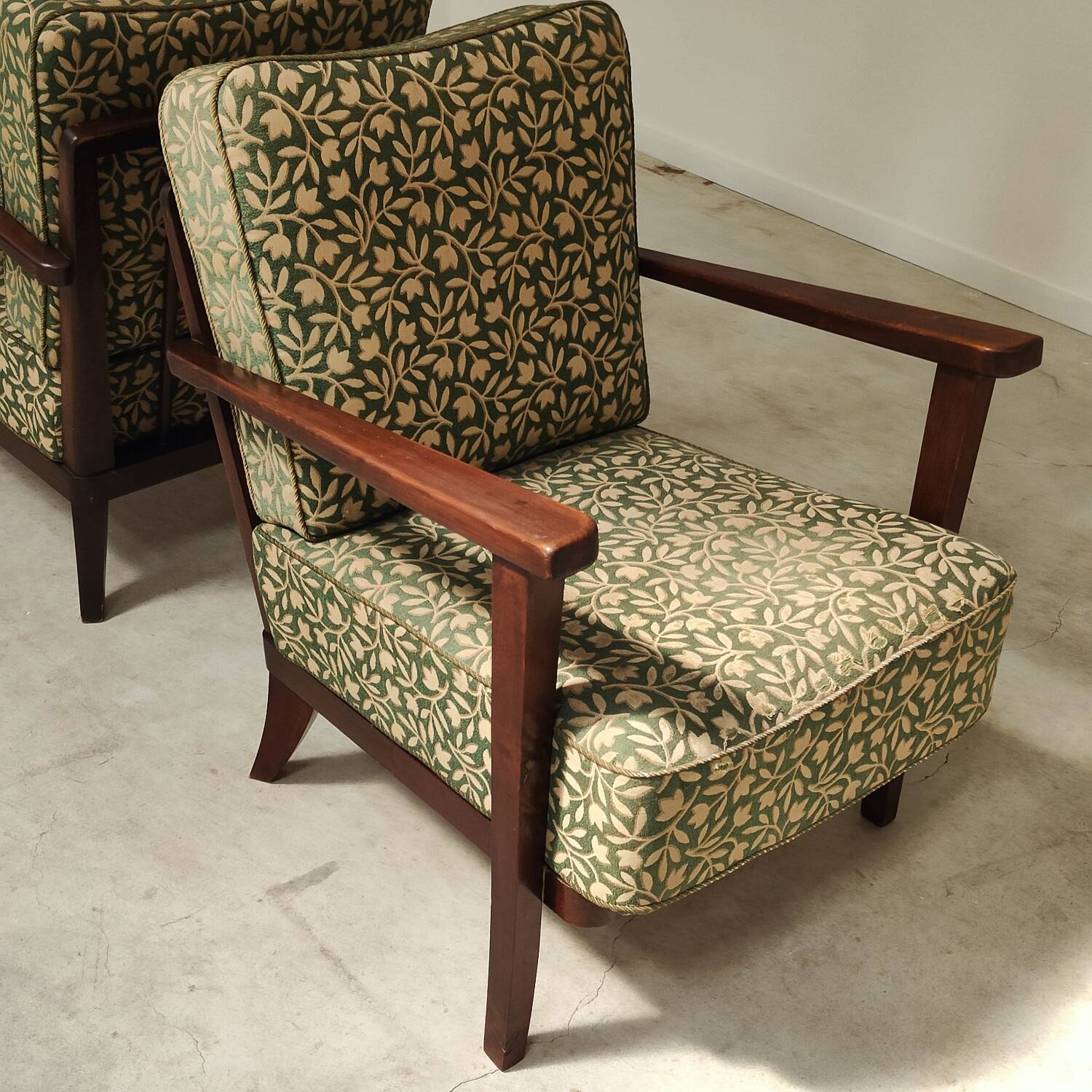 Pair of art deco Ziara pravenec armchairs