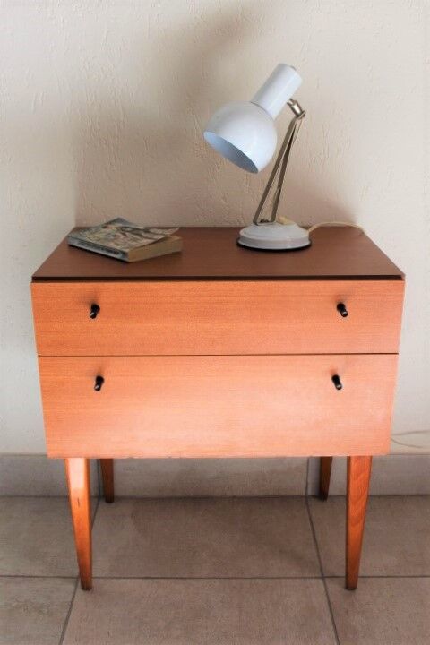 3K 1960s bedside