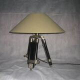 Lamp tripod telescopic feet
