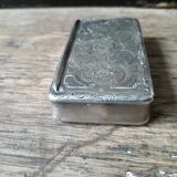 Napoleon III style snuffbox with floral decoration
