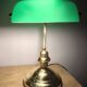 Lámpara vintage de banquero de cristal verde opalino