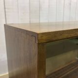 1970s English mahogany display cabinet with sliding doors