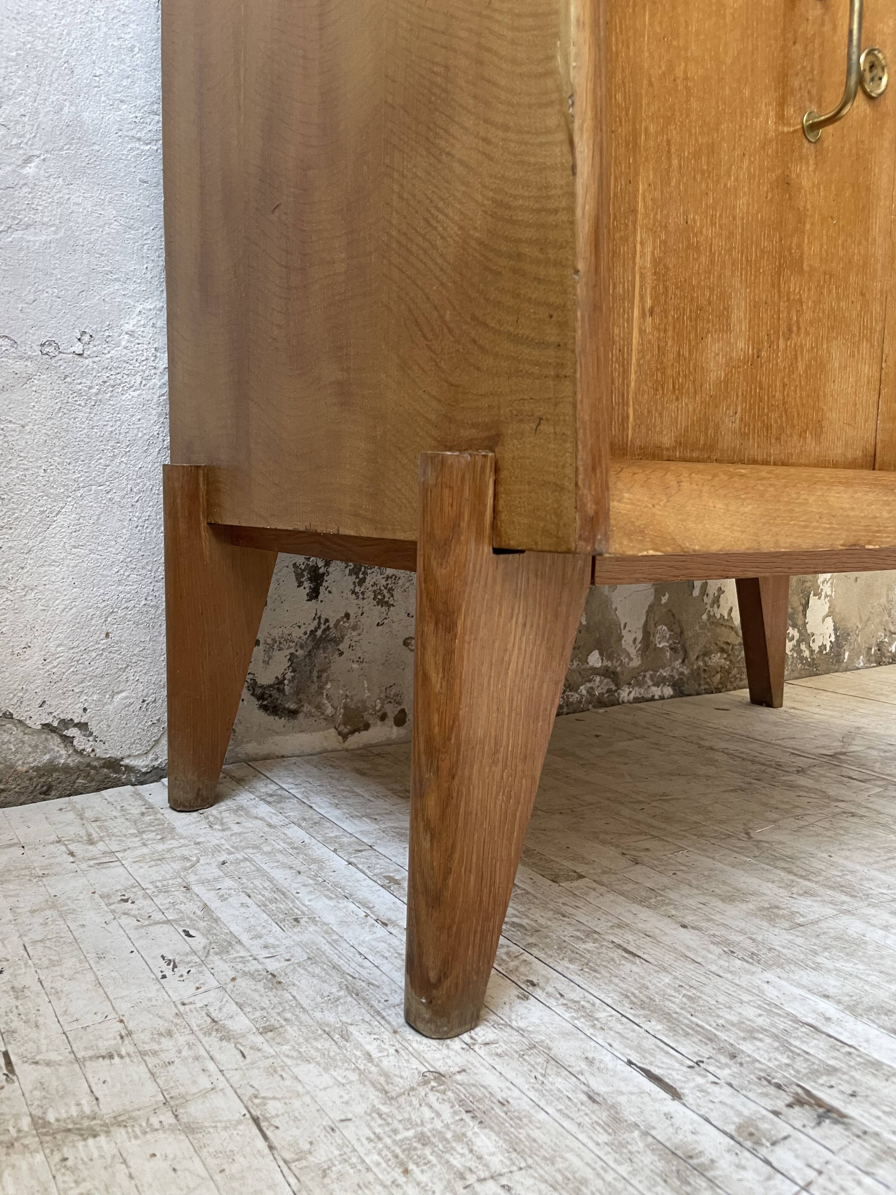 Meuble de rangement secrétaire chêne années 60