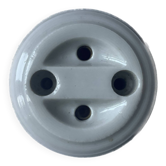 Wall porcelain socket